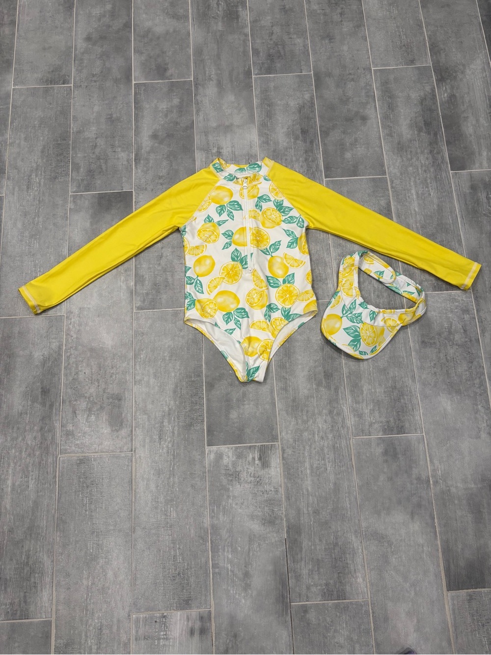 Tommy Bahama Size 7 One Piece Lemon Bathing Suit Matching Visor
